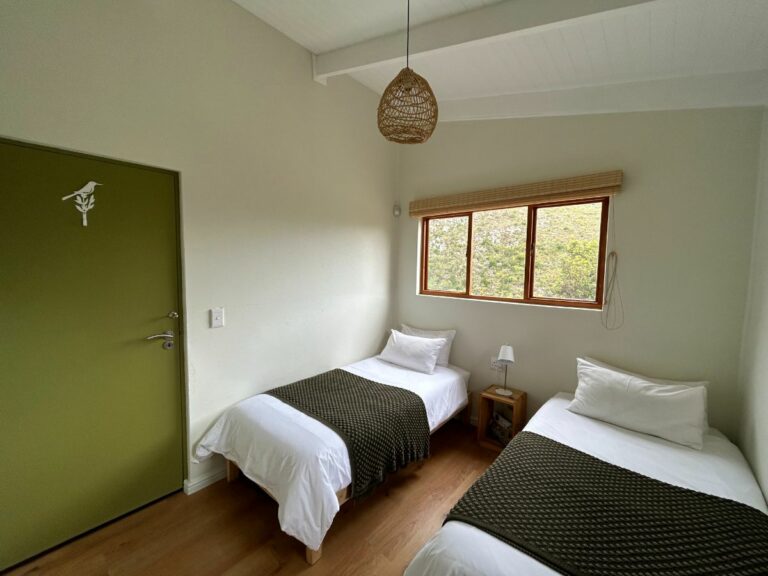 Cottage twin bedroom